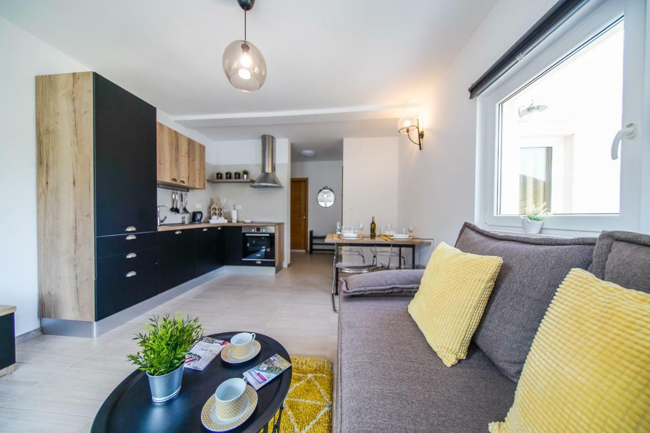 Apartmani Ponta Ston Exteriör bild